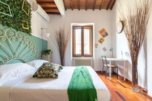 3 quartos, ferros/tábuas de passar roupa, Wi-Fi, roupa de cama