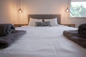 2 bedrooms, free WiFi, bed sheets
