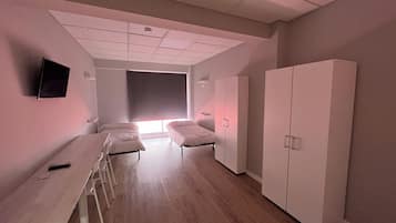 Basic Double Room, 3 Twin Beds, Balcony | Soundproofing, free WiFi