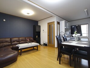 Smart TV, fireplace, video games - Sinjyuku ・Family・Group・Rare Independence TOWNHOUSE (新宿区)