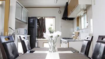 Fridge, microwave, cookware/dishes/utensils
