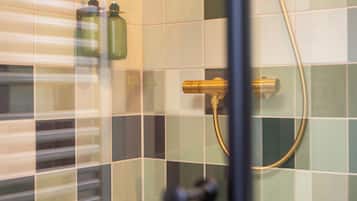 Comfort Double Room | Bathroom