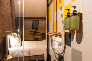 Luxury Suite | Bathroom | Hair dryer