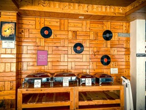 Daily cooked-to-order breakfast for a fee - The Elevia Hotels (Banjar)