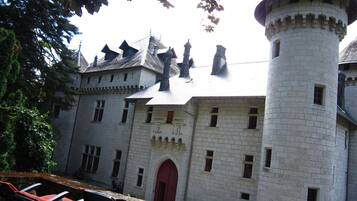 Enceinte de lâhĂ©bergement