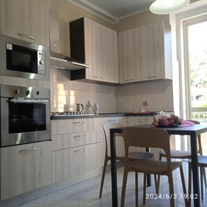 Private kitchen - 2 Bedroom Condo in Guardia Sanframondi (Guardia Sanframondi)