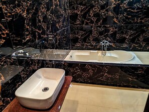 Bathroom - The Royal Riviera Resort & stay (Bhuj)