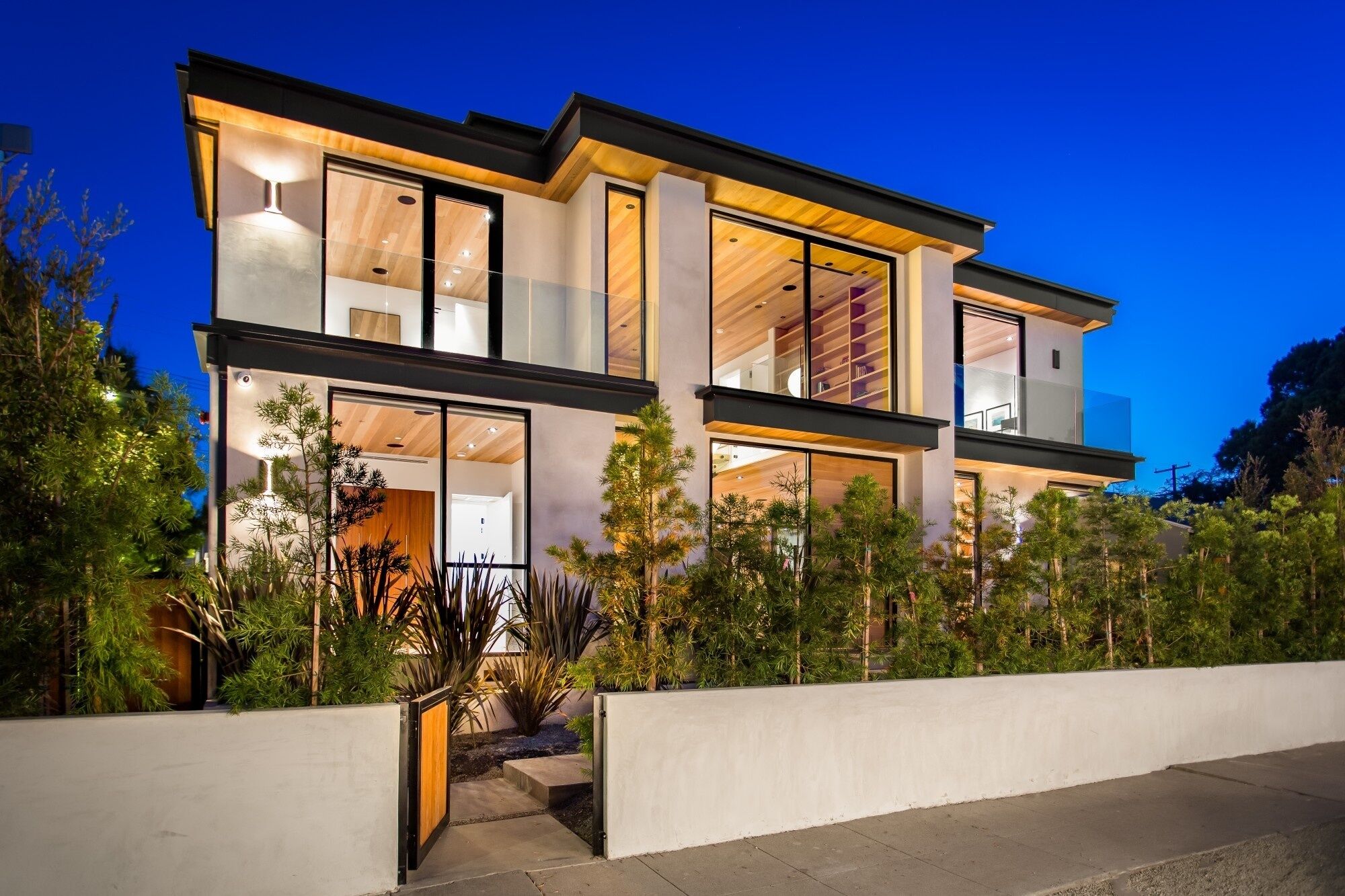 Perfect Gateway Villa In Venice Beach