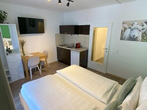 1 Schlafzimmer, Reisekinderbett, WLAN