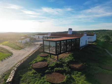 Fachada de la propiedad