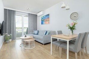 Apartment, 1 Schlafzimmer, Balkon | Wohnzimmer