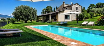 Beautiful farmhouse with pool in Calvi dell'Umbria 30 min. from Rome