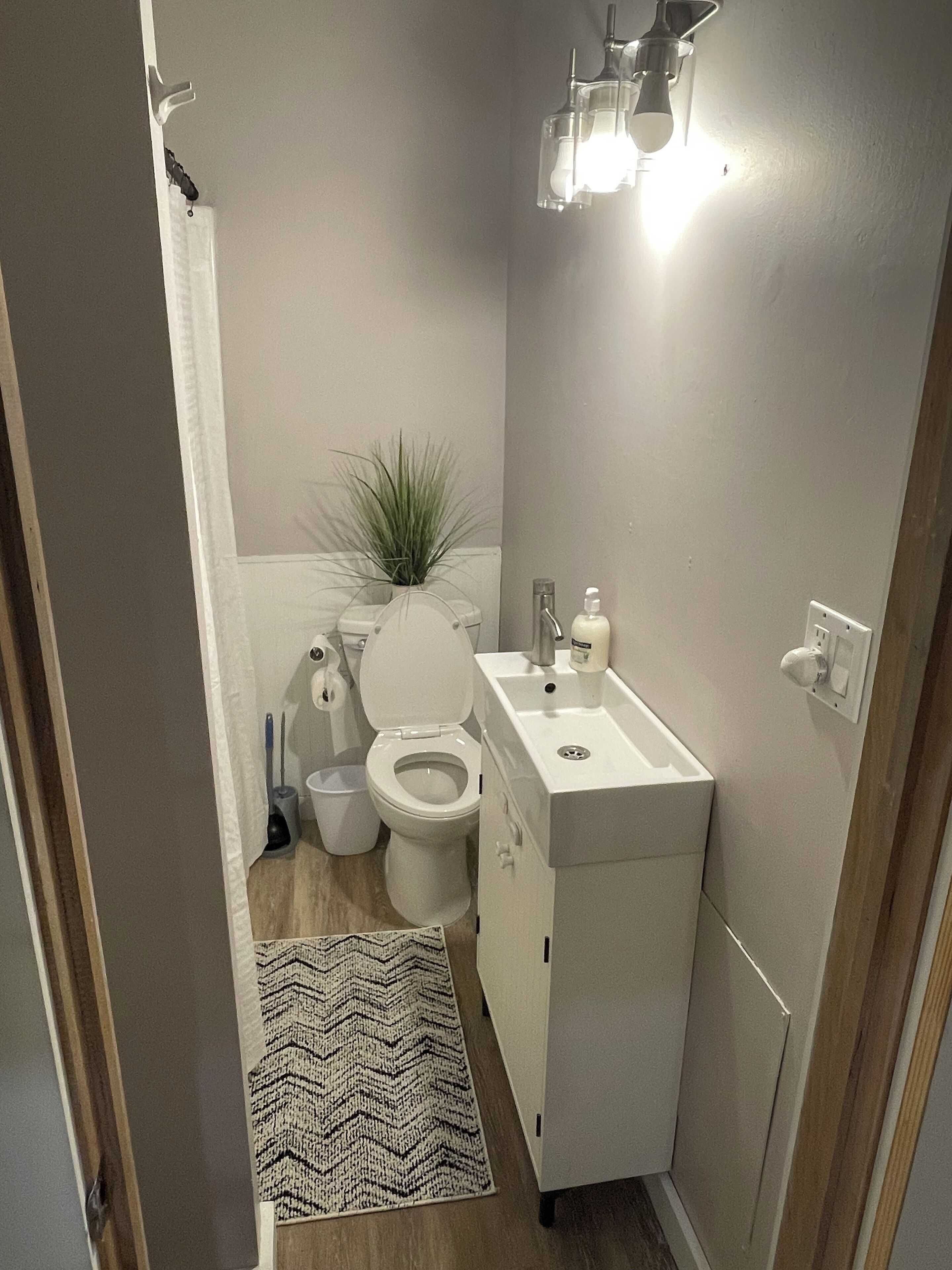 Haartrockner, Handtücher, Seife, Shampoo