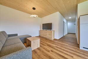 Télévision à écran plat de 50 pouces avec chaßnes par cùble