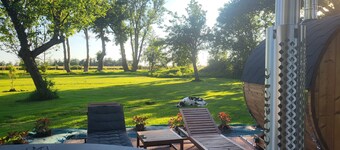 Bed and breakfast at Haras d'Agathe et ses princes - dogs and horses welcome