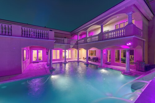 15,000 sqft Mansion 5 min from strip! 1.5 acre compound. 