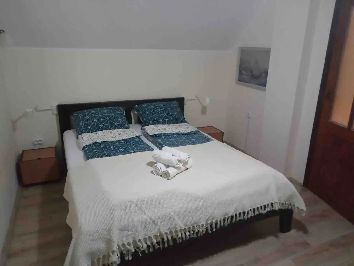 2 chambres, fer et planche à repasser, Wi-Fi, draps fournis