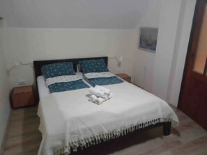 2 Schlafzimmer, Bügeleisen/Bügelbrett, WLAN, Bettwäsche