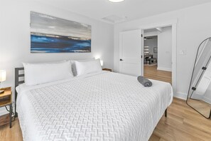 4 bedrooms, iron/ironing board, WiFi, bed sheets