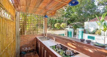 Sunnybeautiful 2-bdr apartment An Bang