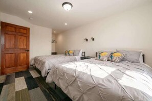 1 chambre, fer et planche Ă repasser, Wi-Fi, draps fournis