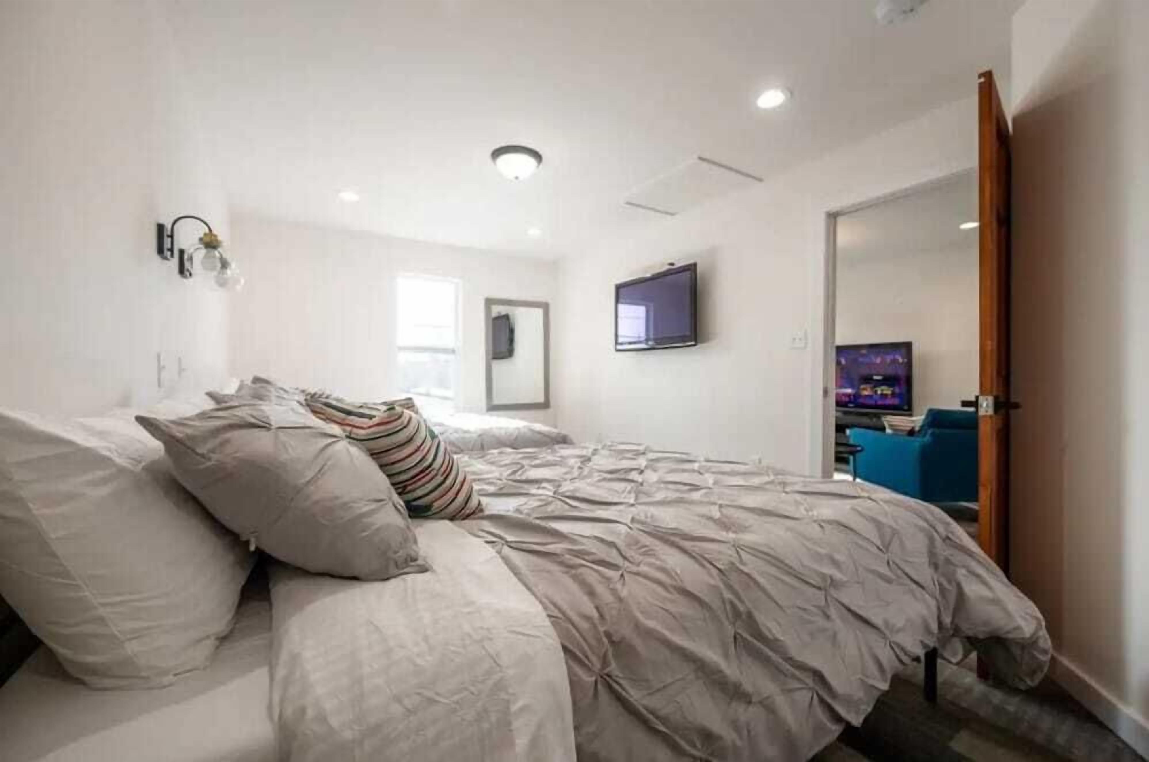 1 chambre, fer et planche à repasser, Wi-Fi, draps fournis