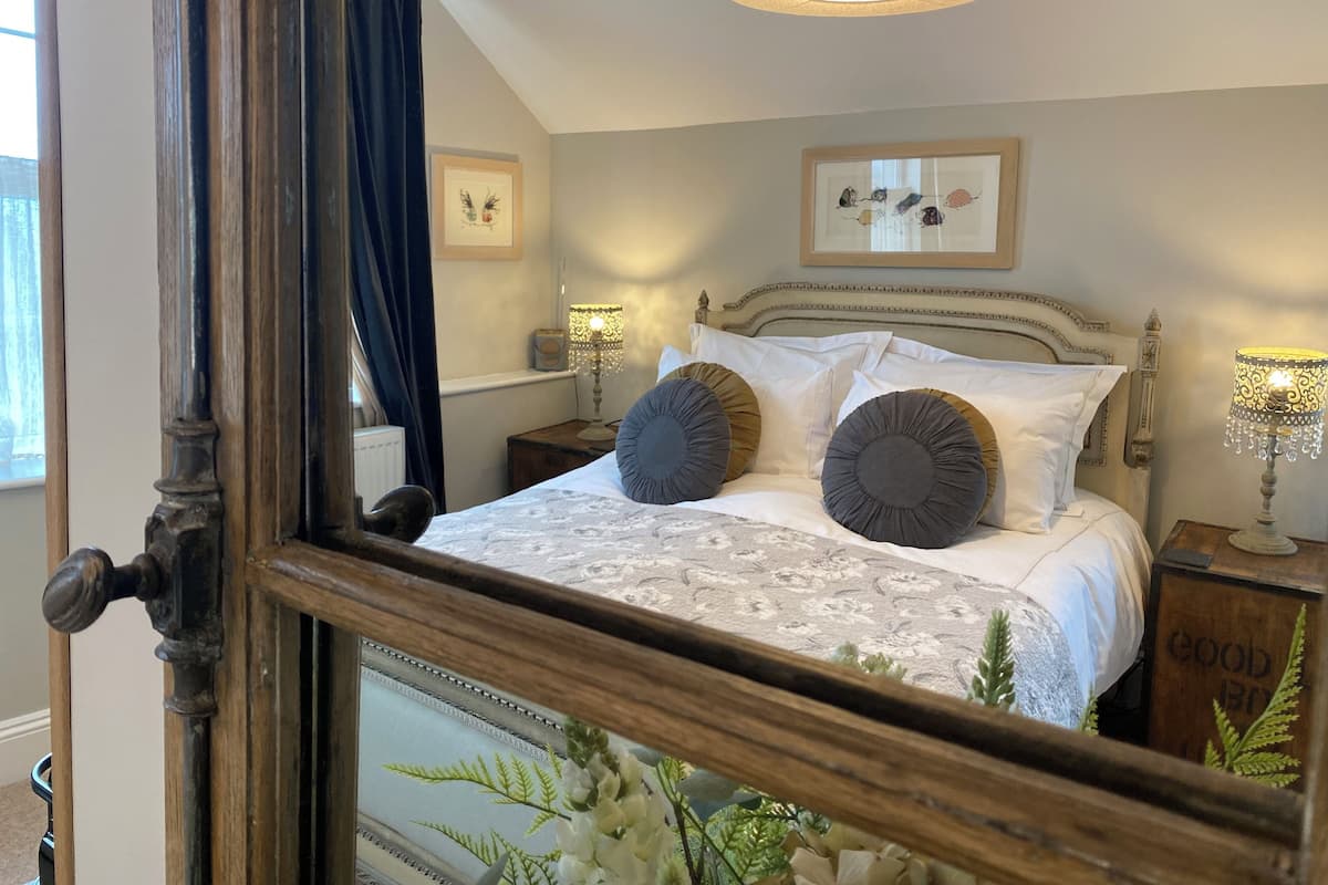 Superior tweepersoonskamer, 1 kingsize bed, en-suite badkamer | 1 slaapkamer, lakens van Egyptisch katoen, luxe beddengoed