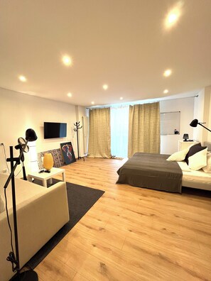 1 bedroom, iron/ironing board, WiFi, bed sheets