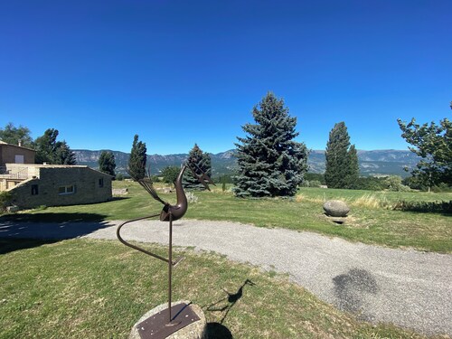 Mas de Charme dating from 1566: Private estate, Spa/Pool & Splendid View