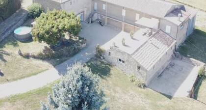 Mas de Charme dating from 1566: Private estate, Spa/Pool & Splendid View