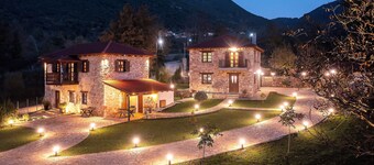 Luxury villas ideal for families - just 25 minutes from ski center of Kalavrita.