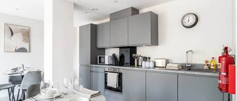 Fridge, microwave, oven, stovetop