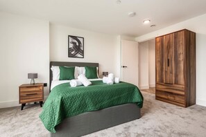 1 Schlafzimmer, Schreibtisch, Bügeleisen/Bügelbrett, WLAN