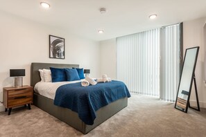 1 bedroom, desk, iron/ironing board, WiFi - Lovely 1 Bedroom Apartment in Central Sheffield (Sheffield)