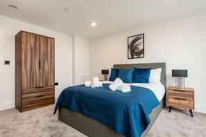 1 bedroom, desk, iron/ironing board, WiFi
