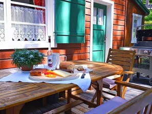 Deluxe-Ferienhaus, Bergblick | Terrasse/Patio