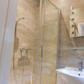 House | 2 bedrooms - Stay Norwich Apartments Courtyard Place (Norwich)