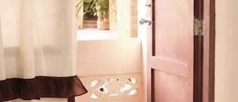 Habitación doble clásica, vista a la colina | Vista desde la habitación