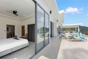 4 bedrooms, iron/ironing board, WiFi, bed sheets - Villa Clarisse - SEAVIEW-4 BDR for10 people (Koh Samui)