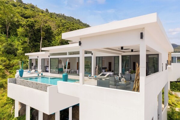 Pool - Villa Clarisse - SEAVIEW-4 BDR for10 people (Koh Samui)