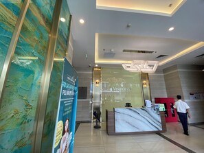 Reception - South Homes - Vinhomes Skylake Apartment (Hanoi)