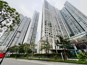 Exterior - South Homes - Vinhomes Skylake Apartment (Hanoi)