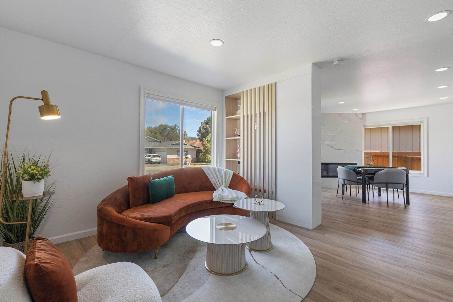 This house is a 3 bedroom(s), 2 bathrooms, located in Half Moon Bay, CA.
