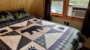 2 bedrooms, free WiFi, bed sheets - Waterfront -Cozy Camp Triangle (Stratford)