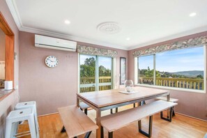 Dining - Rotorua Vistas | Large Hilltop Home with Views (Rotorua)