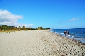 Vlak bij het strand