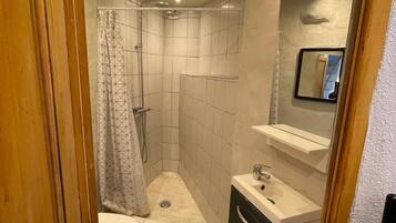 Hair dryer, towels, toilet paper