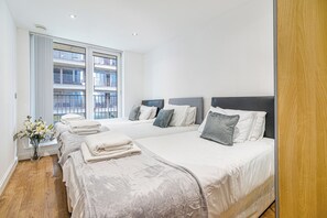 2 bedrooms, desk, iron/ironing board, free WiFi