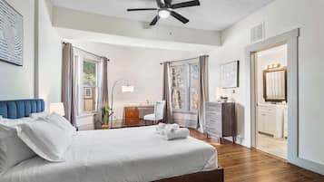 1 bedroom, desk, iron/ironing board, WiFi