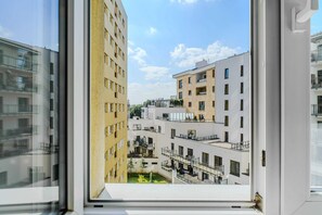 Interior - Lumina apart on Aleje Solidarności (Warszawa)